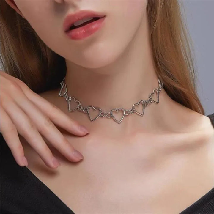 Korean Heart-shaped Choker Necklace Dark Tiger