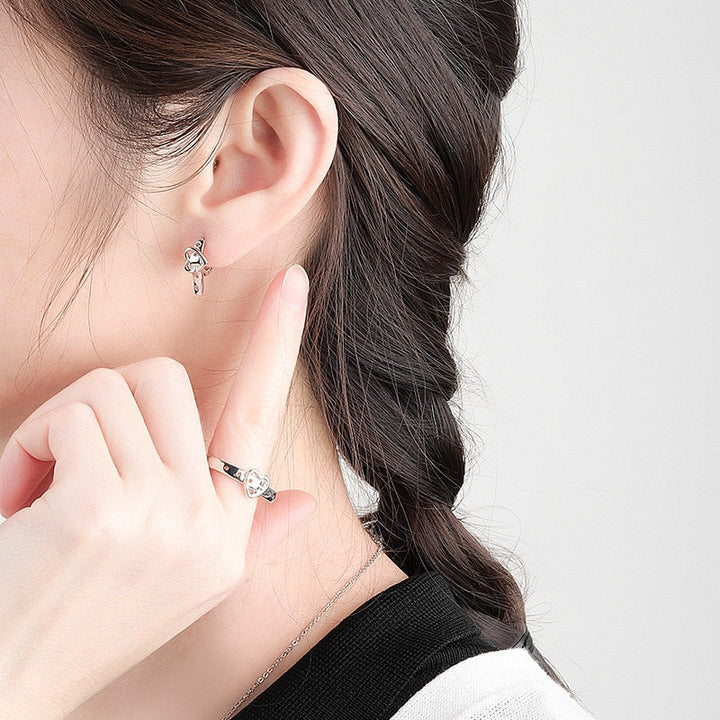 Silver Heart-shaped Earrings Dark Tiger